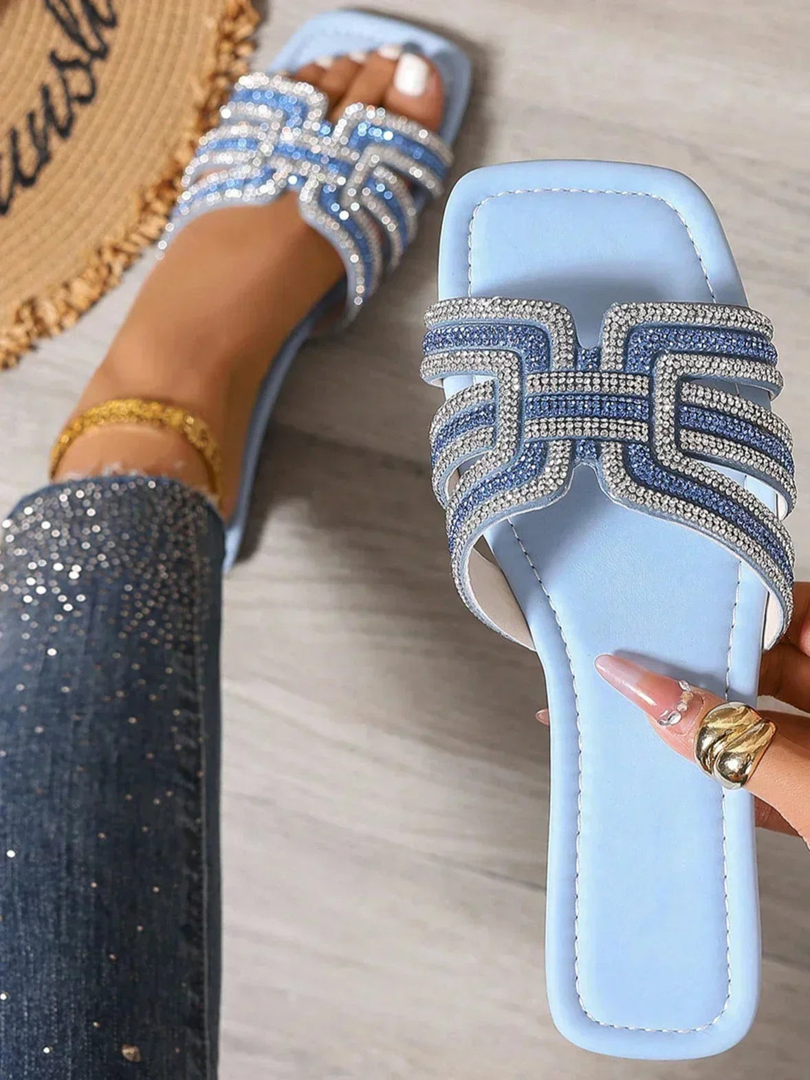Aria™ Slide Sandals